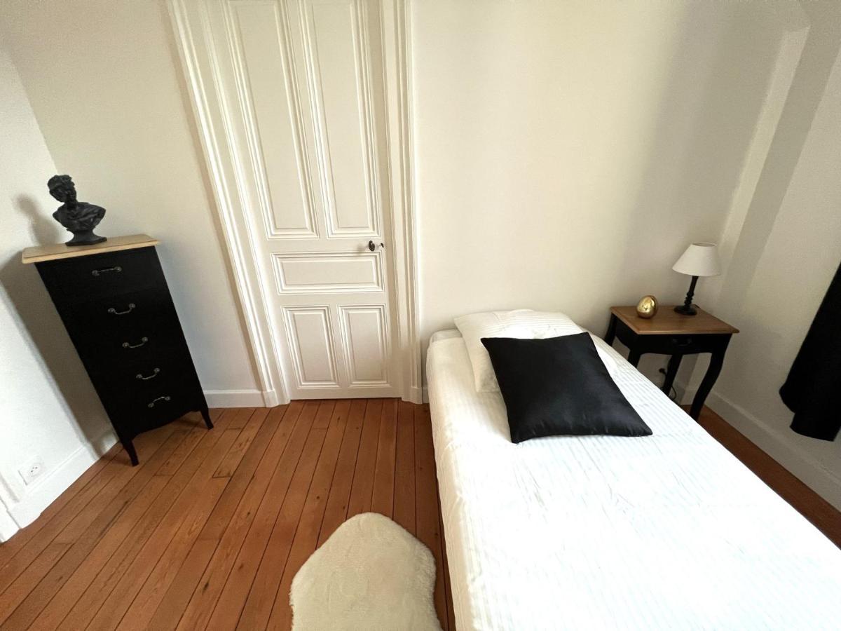 Appartement L'hotel Des Ventes Chativesle *