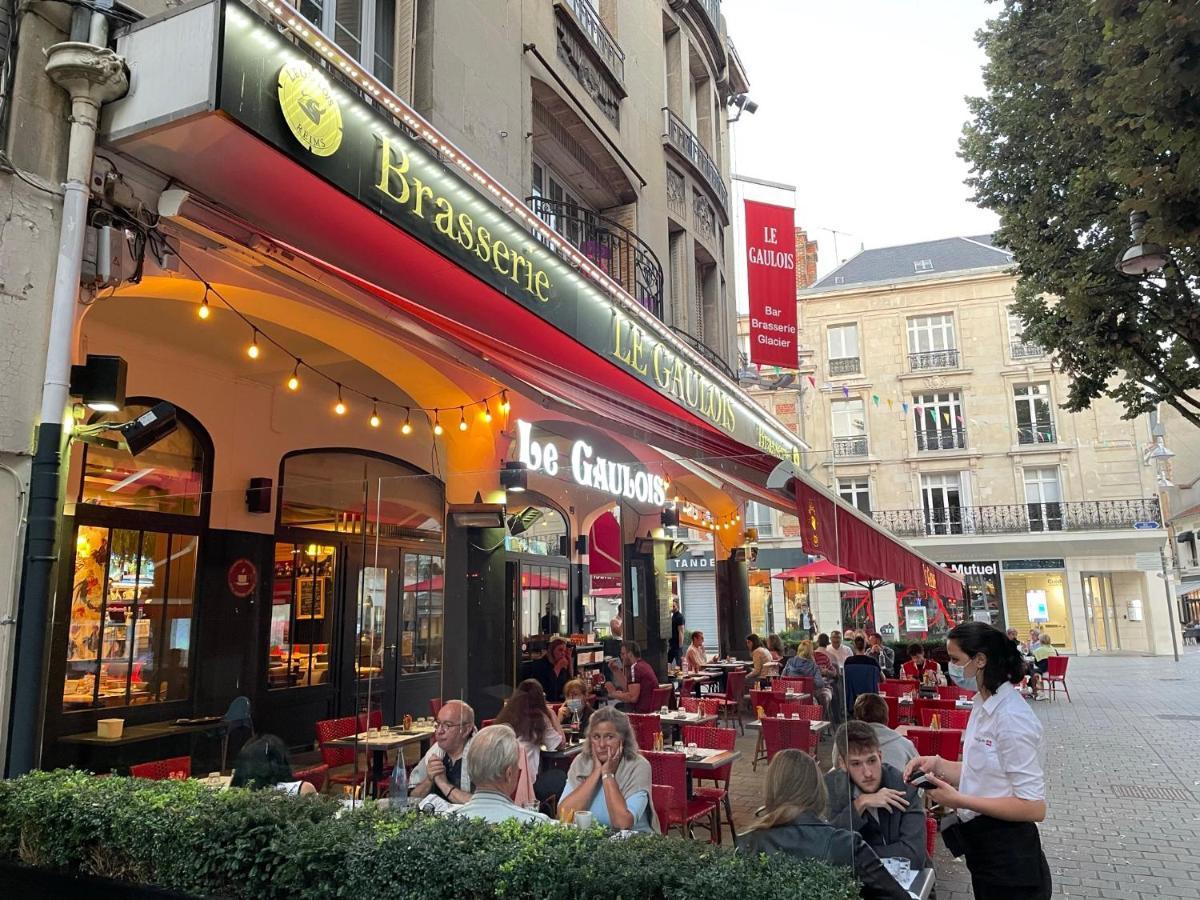 L'hotel Des Ventes Chativesle Appartement Reims